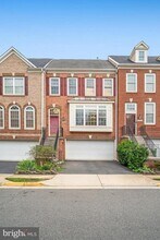 4684 Carisbrooke Ln in Fairfax, VA - Building Photo - Building Photo