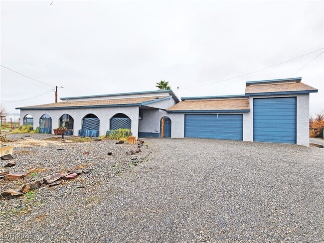 property at 2220 W Bell Vista Ave