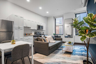 209 9th St in Pittsburgh, PA - Building Photo - Building Photo