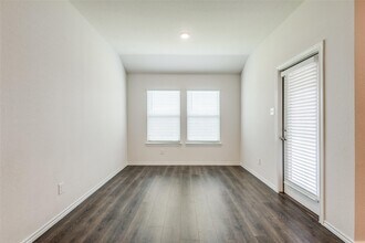 111 Barbara Ln in Caddo Mills, TX - Foto de edificio - Building Photo