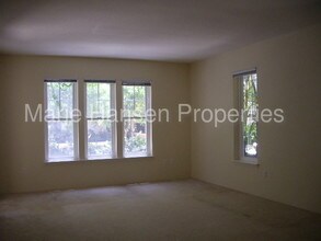 520 Lunalilo Home Rd-Unit -7128 in Honolulu, HI - Building Photo - Building Photo