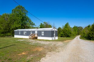 143 Vista Dr in Pamplin, VA - Building Photo