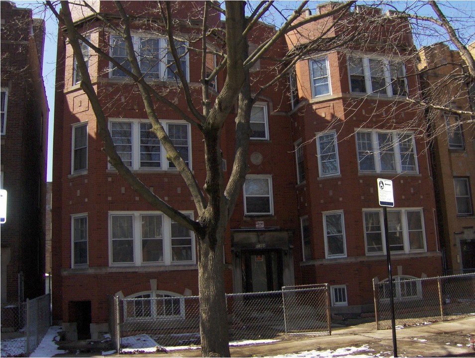 Ellis Apartments in Chicago, IL - Foto de edificio