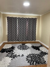 5106 Jackson St, Unit 1 in Houston, TX - Foto de edificio - Building Photo