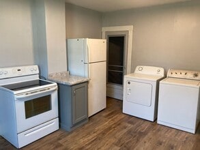 901 Clark St in Saint Edward, NE - Building Photo - Building Photo