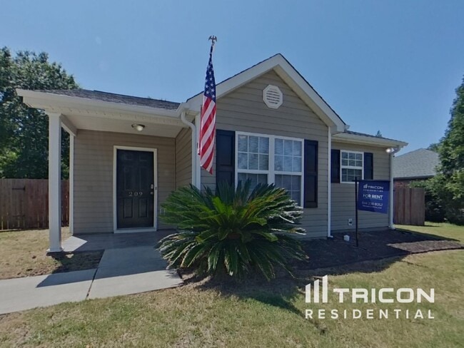 209 Oakpointe Dr in Lexington, SC - Foto de edificio - Building Photo