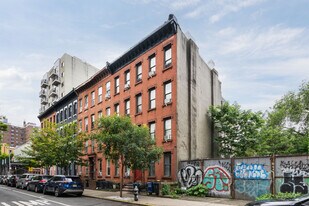 366 Baltic Street in Brooklyn, NY - Building Photo
