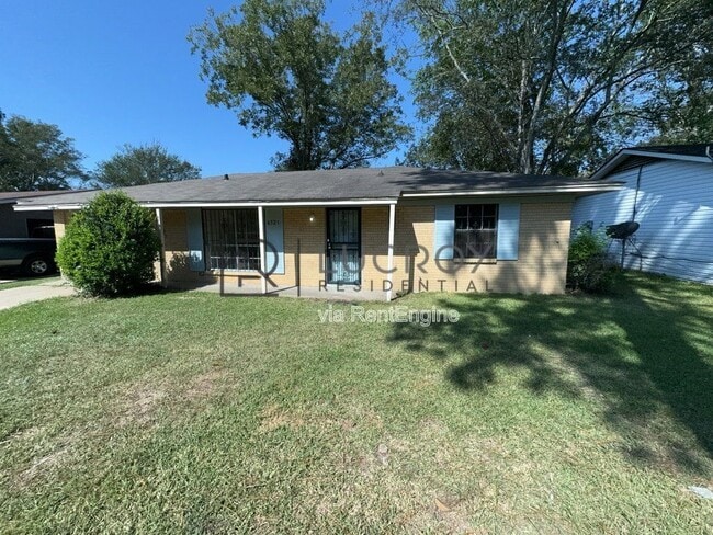 property at 6521 Lyndon B Johnson Dr