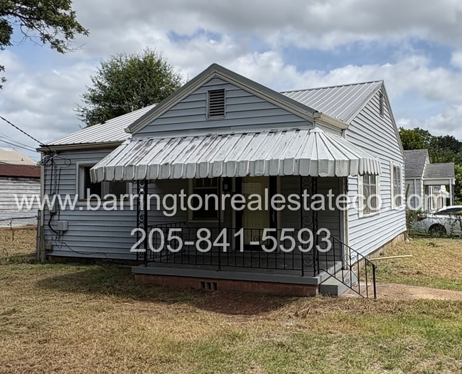 property at 924 Dartmouth Ct