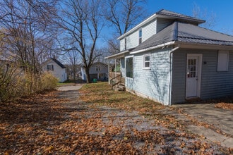 10 Cottage St in Mount Vernon, OH - Building Photo - Building Photo