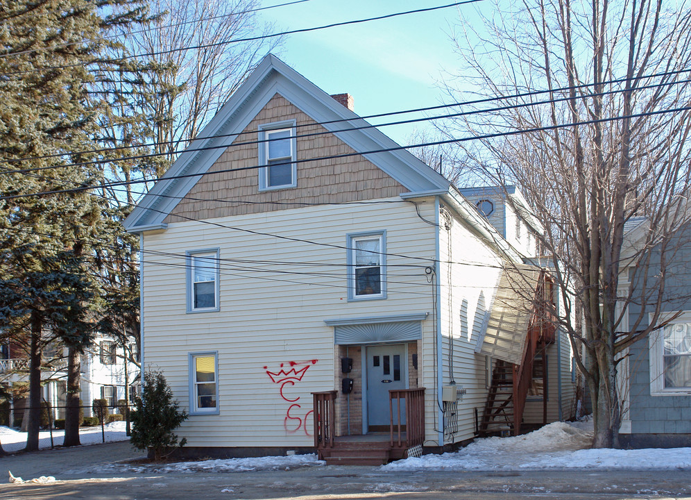 118 High St in Auburn, ME - Foto de edificio