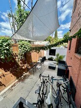 1411 Toberman St, Unit 208 in Los Angeles, CA - Building Photo - Building Photo