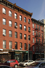 13 E 7th St in New York, NY - Building Photo - Building Photo