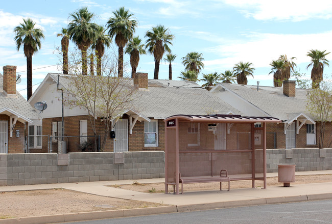 2108 W Adams St in Phoenix, AZ - Building Photo - Building Photo