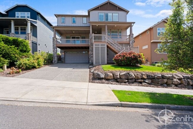 3636 NW 24th Cir in Camas, WA - Foto de edificio - Building Photo