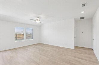 2100 Rannoch St in Sherman, TX - Building Photo - Building Photo