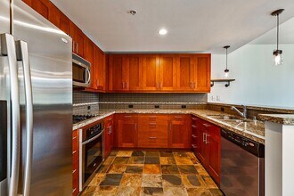 1515 Dock St in Tacoma, WA - Building Photo - Building Photo