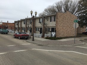 Pinewood Square Apartments in Weiser, ID - Building Photo - Building Photo