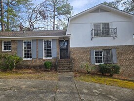 5107 Briarcliff Dr in Northport, AL - Building Photo