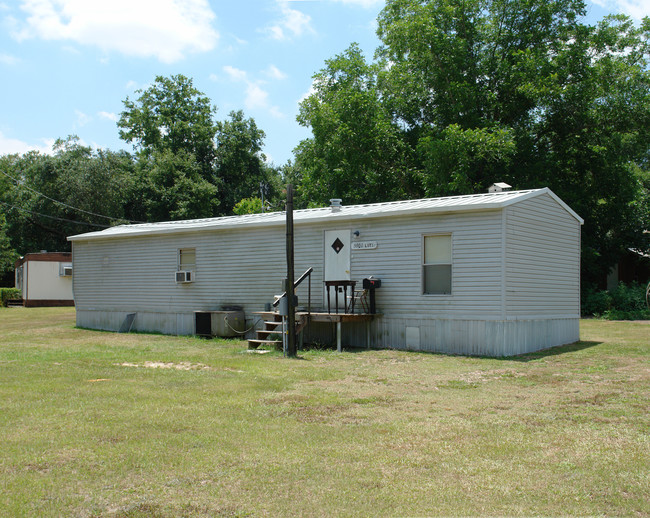 5901 Carroll Rd in Milton, FL - Building Photo - Building Photo