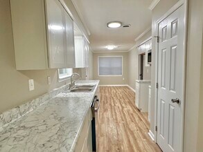 3756 Vanderwood Dr in Memphis, TN - Foto de edificio - Building Photo