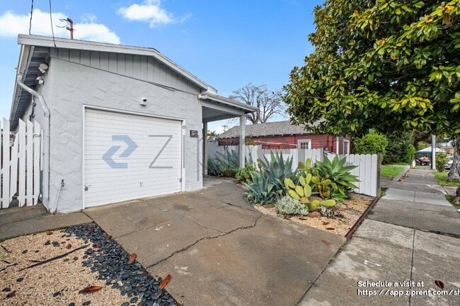 121 S 37th St in Richmond, CA - Building Photo - Building Photo