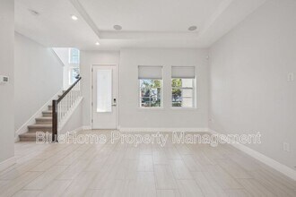 8451 Nemours Pkwy in Orlando, FL - Building Photo - Building Photo