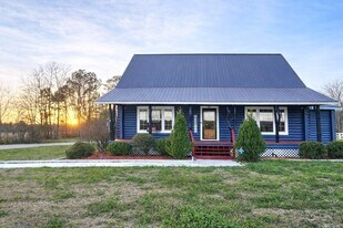 181 State Rd S-1911-92 in Nichols, SC - Building Photo