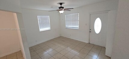 1221 NW 23rd Terrace in Fort Lauderdale, FL - Building Photo - Building Photo