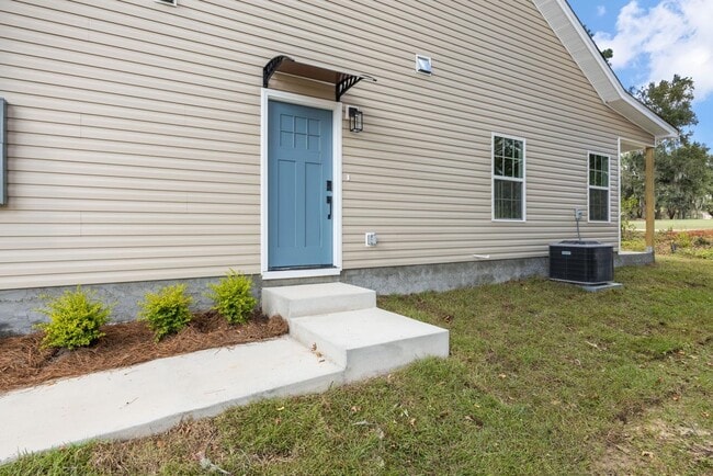 property at 1460 Willow Bend Way