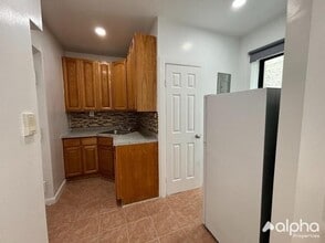 171 E 101st St in New York, NY - Building Photo - Building Photo