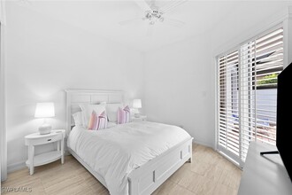 7785 Ashton Rd in Naples, FL - Building Photo - Building Photo