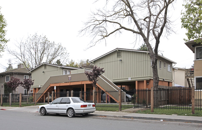 Woodland Park Apartments