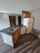 410 13th Ave NW in Oelwein, IA - Building Photo - Building Photo