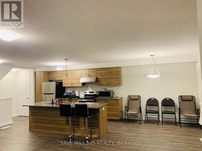 3 Bank Swallow Cres in Kitchener, ON - Building Photo - Building Photo