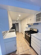 104 Olive Ave in Piedmont, CA - Building Photo - Building Photo