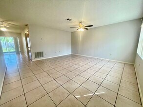 10337 Usher St in Spring Hill, FL - Building Photo - Building Photo