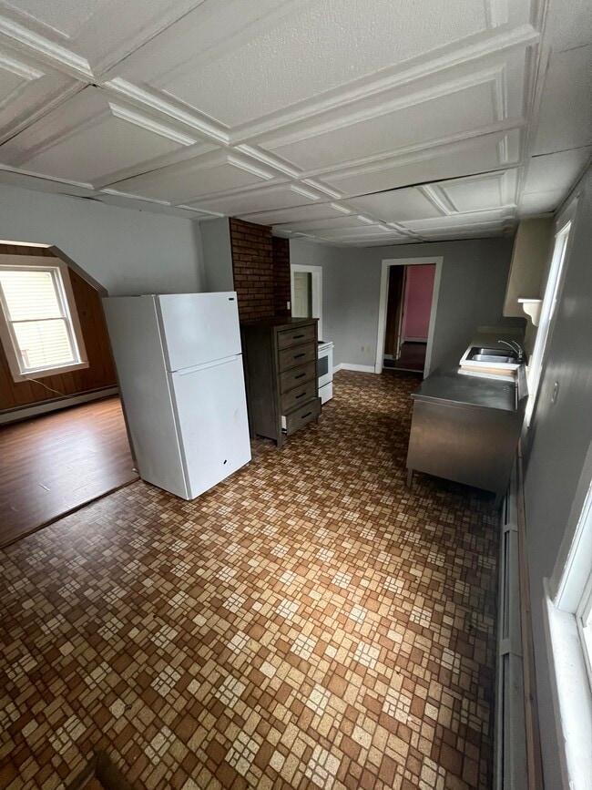 216 Water St, Unit 2 in Waterville, ME - Building Photo - Building Photo