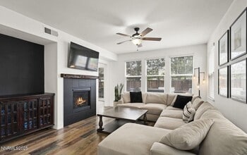 3890 Dominus Dr in Sparks, NV - Building Photo - Building Photo
