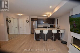 322 Pilot Private in Ottawa, ON - Building Photo - Building Photo