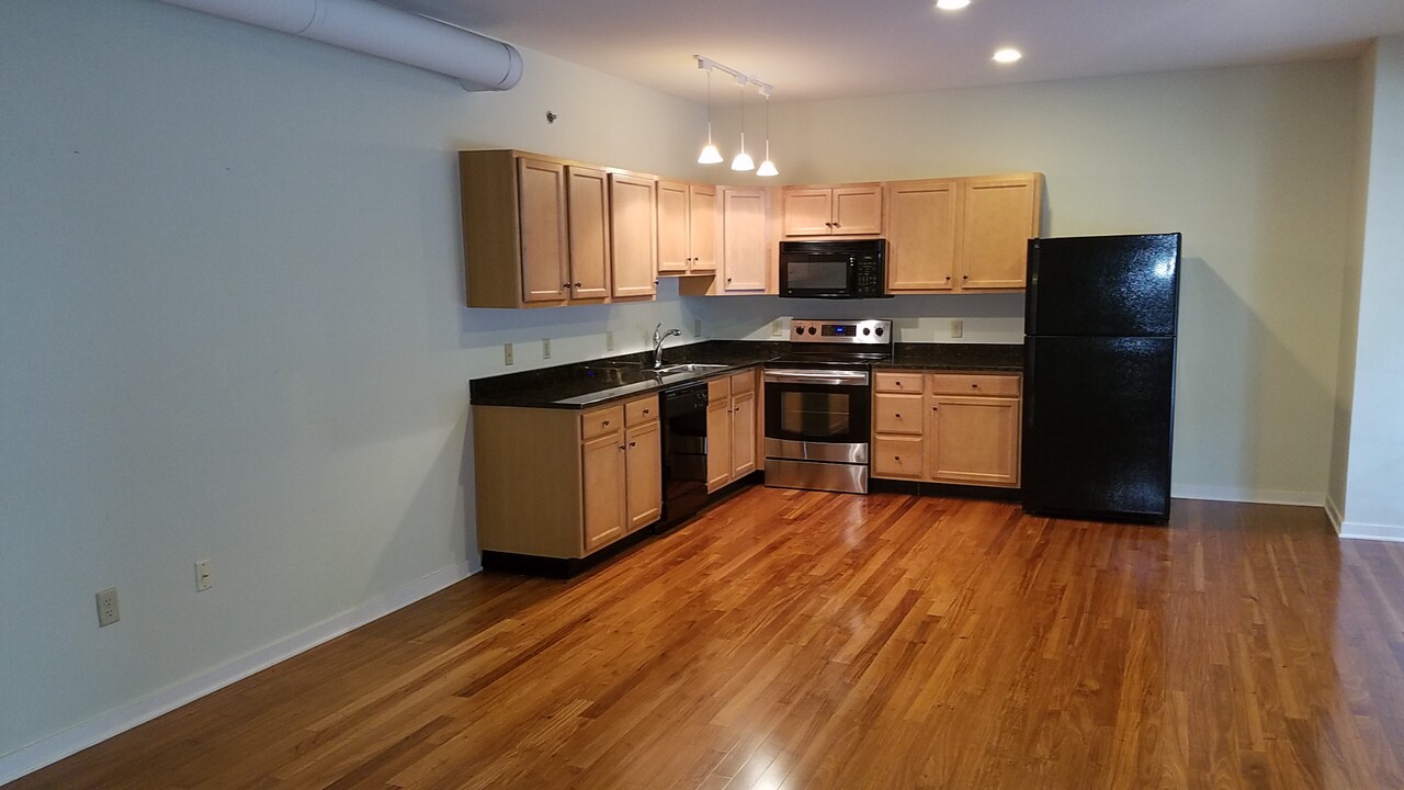 11 W 2nd St, Unit 376 in Bethlehem, PA - Building Photo