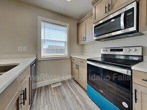 3924 Ventura Ave in Idaho Falls, ID - Building Photo - Building Photo