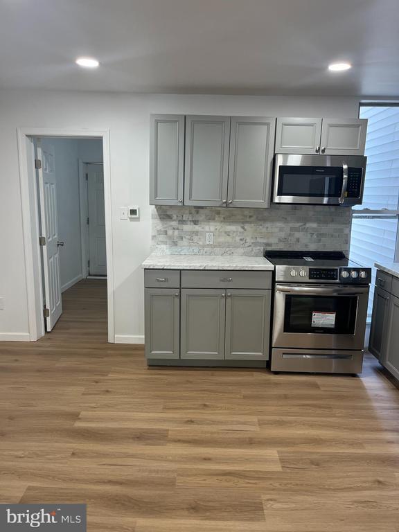 163 N Edgewood St in Philadelphia, PA - Building Photo - Building Photo