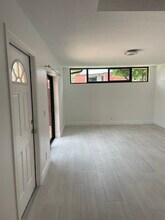 3878 Victoria Dr in West Palm Beach, FL - Foto de edificio - Building Photo