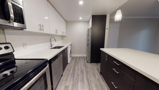 455 Maple in Burlington, ON - Building Photo - Building Photo