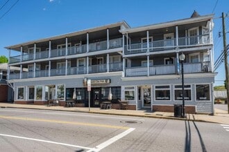 1-7 E Main St in Jewett City, CT - Building Photo - Primary Photo