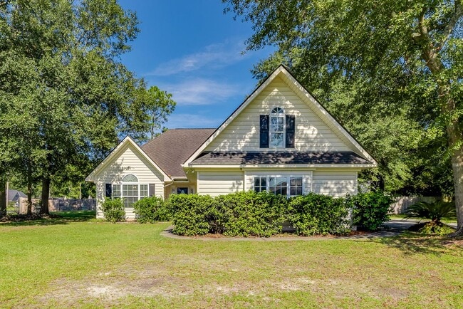 property at 102 Tupelo Dr