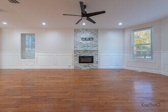 527 N Ridgeway Ave in Chicago, IL - Building Photo - Building Photo