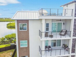 19505 Gulf Blvd in Indian Shores, FL - Building Photo - Building Photo