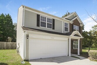 5900 Hidden Meadow Ln, Unit 1 in Charlotte, NC - Building Photo - Building Photo